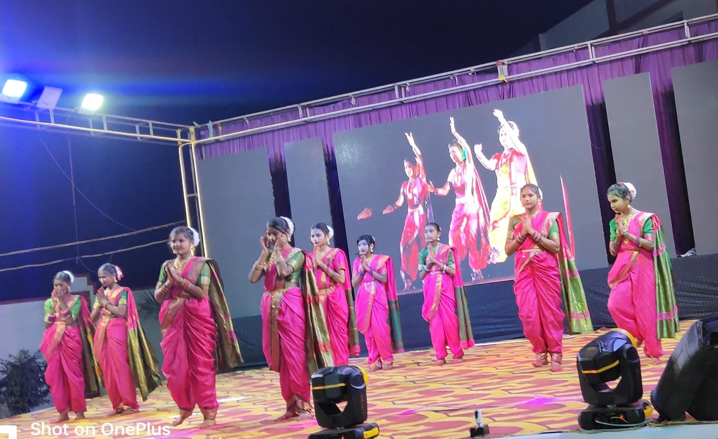 न्यू विवेकानंद कॉन्वेंट स्कूल में वार्षिकोत्सव 'अभिनंदन' का भव्य आयोजन .. Kshiti Technologies न्यू विवेकानंद कॉन्वेंट स्कूल में वार्षिकोत्सव 'अभिनंदन' का भव्य आयोजन .. Kshiti Technologies