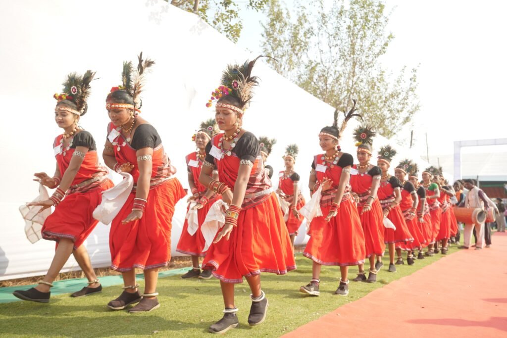 मुख्यमंत्री विष्णु देव साय पहुंचे नवगठित जिला सक्ती, हेलीपेड पर मुख्यमंत्री का हुआ भव्य स्वागत .. Kshiti Technologies मुख्यमंत्री विष्णु देव साय पहुंचे नवगठित जिला सक्ती, हेलीपेड पर मुख्यमंत्री का हुआ भव्य स्वागत .. Kshiti Technologies