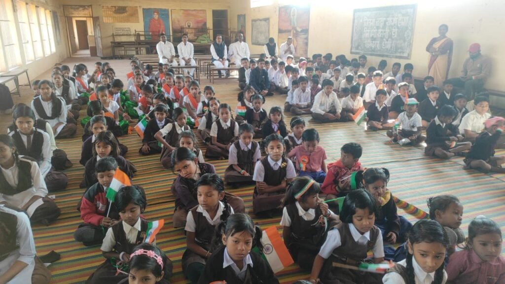 गणतंत्र दिवस समारोह सरस्वती शिशु मंदिर सक्ती में हर्षोल्लास के साथ हुआ संपन्न .. Kshiti Technologies गणतंत्र दिवस समारोह सरस्वती शिशु मंदिर सक्ती में हर्षोल्लास के साथ हुआ संपन्न .. Kshiti Technologies