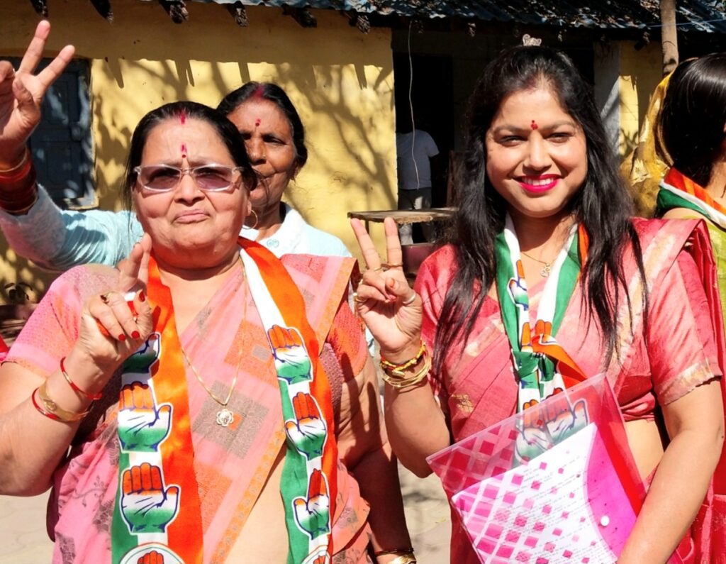 रीना गेवाडीन ने भरा नामांकन, समर्थकों के साथ दिखाया दमखम, कहा- विकास का नया अध्याय शुरू करेंगे Kshiti Technologies रीना गेवाडीन ने भरा नामांकन, समर्थकों के साथ दिखाया दमखम, कहा- विकास का नया अध्याय शुरू करेंगे Kshiti Technologies