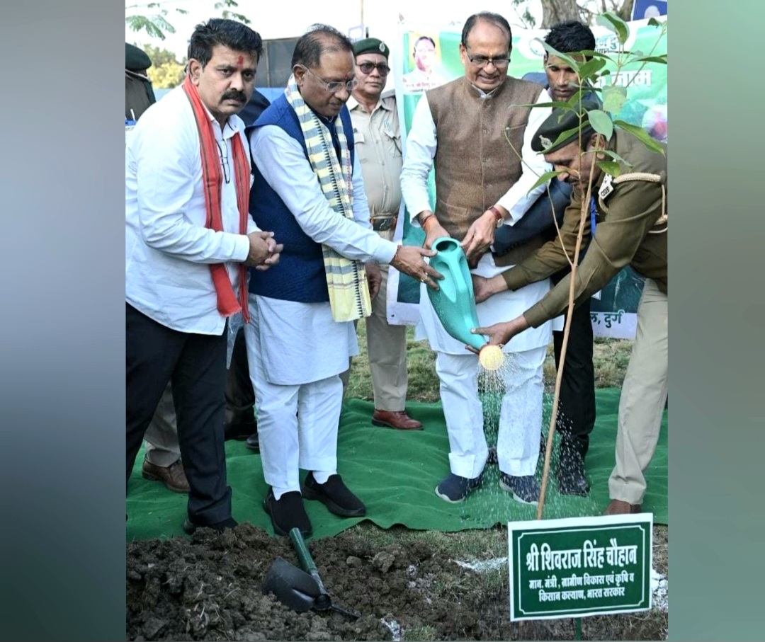 केंद्रीय मंत्री शिवराज सिंह चौहान ने नगपुरा में किया वृक्षारोपण .. Kshiti Technologies केंद्रीय मंत्री शिवराज सिंह चौहान ने नगपुरा में किया वृक्षारोपण .. Kshiti Technologies