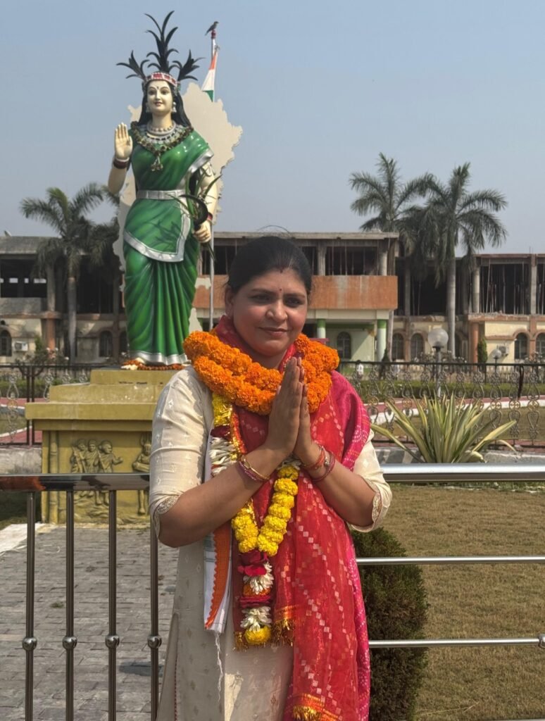 जिला पंचायत चुनाव: बम्हनीडीह क्षेत्र क्रमांक 17 से डॉ. काजल किरण गुलजार सिंह ने अपने समर्थकों के साथ भरा नामांकन, क्षेत्र में दिखा भारी उत्साह .. Kshiti Technologies