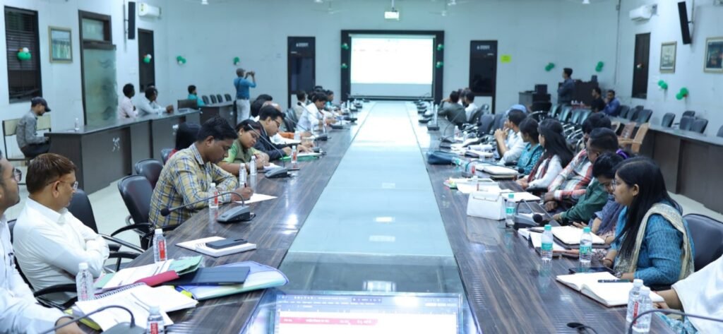 नगरीय निकाय निर्वाचन - 2025 .. Kshiti Technologies नगरीय निकाय निर्वाचन - 2025 .. Kshiti Technologies