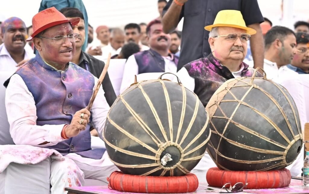 होली मिलन समारोह में विधानसभा परिसर हुआ रंग-गुलाल से सराबोर .. Kshiti Technologies होली मिलन समारोह में विधानसभा परिसर हुआ रंग-गुलाल से सराबोर .. Kshiti Technologies