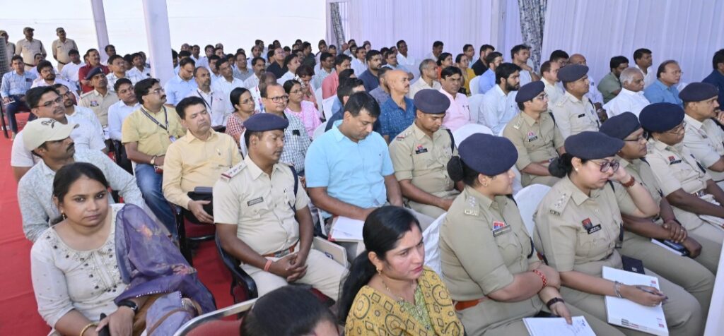 उप मुख्यमंत्री ने प्रधानमंत्री नरेन्द्र मोदी के प्रवास कार्यक्रम स्थल का निरीक्षण कर तैयारियों की समीक्षा की .. Kshiti Technologies उप मुख्यमंत्री ने प्रधानमंत्री नरेन्द्र मोदी के प्रवास कार्यक्रम स्थल का निरीक्षण कर तैयारियों की समीक्षा की .. Kshiti Technologies