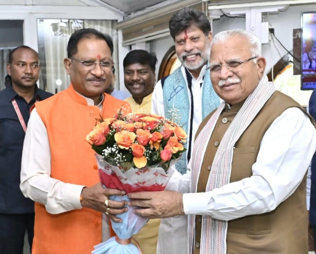 मुख्यमंत्री विष्णु देव साय से केन्द्रीय आवास और शहरी विकास मंत्री मनोहर लाल खट्टर ने सौजन्य मुलाकात की .. Kshiti Technologies मुख्यमंत्री विष्णु देव साय से केन्द्रीय आवास और शहरी विकास मंत्री मनोहर लाल खट्टर ने सौजन्य मुलाकात की .. Kshiti Technologies