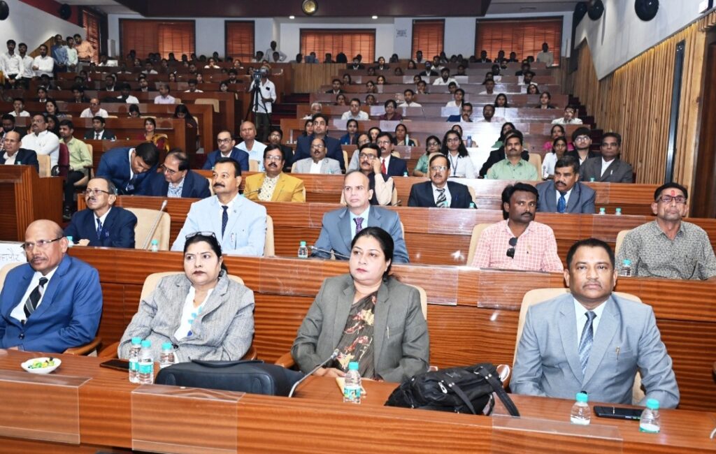 उपभोक्ताओं को न्याय दिलाने में उपभोक्ता विवाद प्रतितोष आयोग के कार्य सराहनीय – अरुण साव .. Kshiti Technologies उपभोक्ताओं को न्याय दिलाने में उपभोक्ता विवाद प्रतितोष आयोग के कार्य सराहनीय – अरुण साव .. Kshiti Technologies