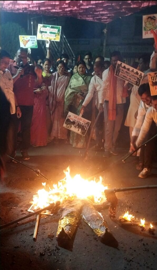 सक्ती में अखिल भारतीय हिंदू महासभा द्वारा जनआक्रोश एवं श्रद्धांजलि सभा का आयोजन .. Kshiti Technologies सक्ती में अखिल भारतीय हिंदू महासभा द्वारा जनआक्रोश एवं श्रद्धांजलि सभा का आयोजन .. Kshiti Technologies
