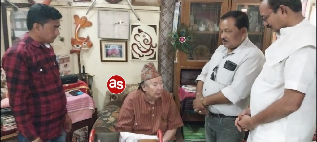 राजपरिवार में शोक की लहर: राजा सुरेन्द्र बहादुर सिंह नहीं रहे, छत्तीसगढ़ की राजनीतिक और सामाजिक विरासत को अपूरणीय क्षति .. Kshiti Technologies राजपरिवार में शोक की लहर: राजा सुरेन्द्र बहादुर सिंह नहीं रहे, छत्तीसगढ़ की राजनीतिक और सामाजिक विरासत को अपूरणीय क्षति .. Kshiti Technologies