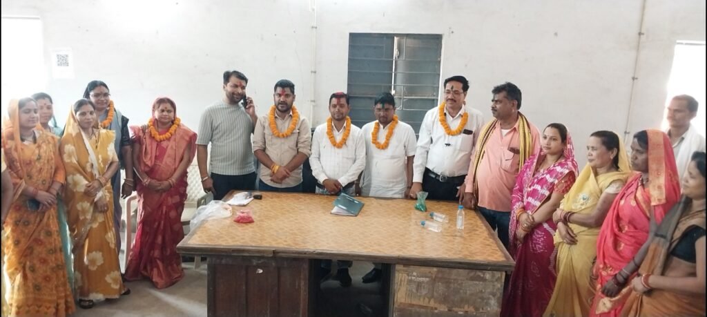 सक्ती में सरपंच संघ चुनाव संपन्न, लक्ष्मी नारायण सिदार निर्विरोध अध्यक्ष निर्वाचित .. Kshiti Technologies सक्ती में सरपंच संघ चुनाव संपन्न, लक्ष्मी नारायण सिदार निर्विरोध अध्यक्ष निर्वाचित .. Kshiti Technologies