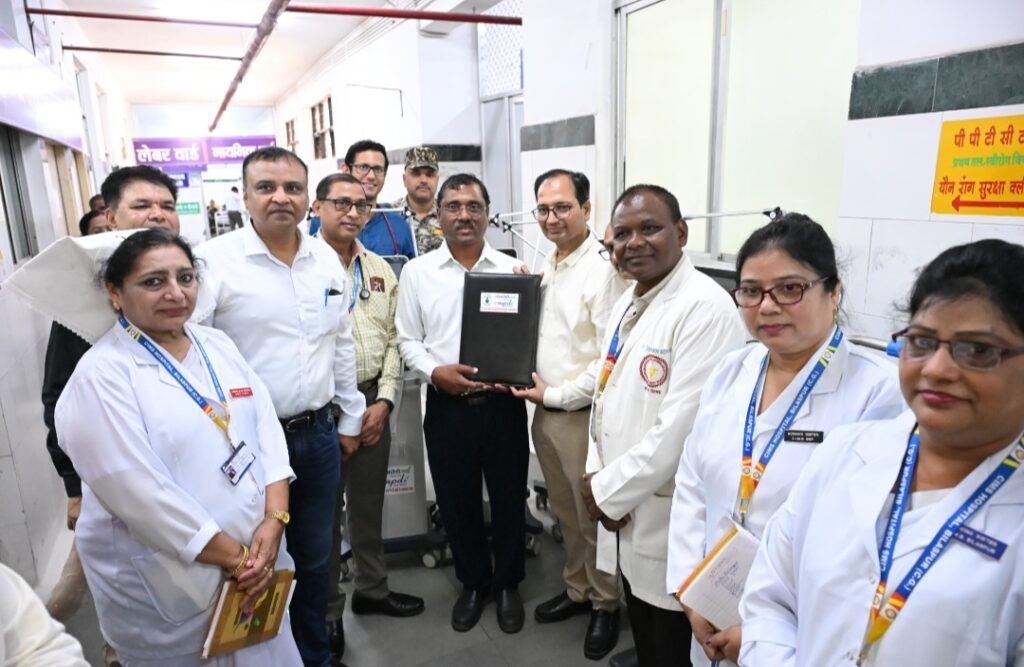 कलेक्टर ने किया सिम्स अस्पताल का निरीक्षण .. Kshiti Technologies कलेक्टर ने किया सिम्स अस्पताल का निरीक्षण .. Kshiti Technologies