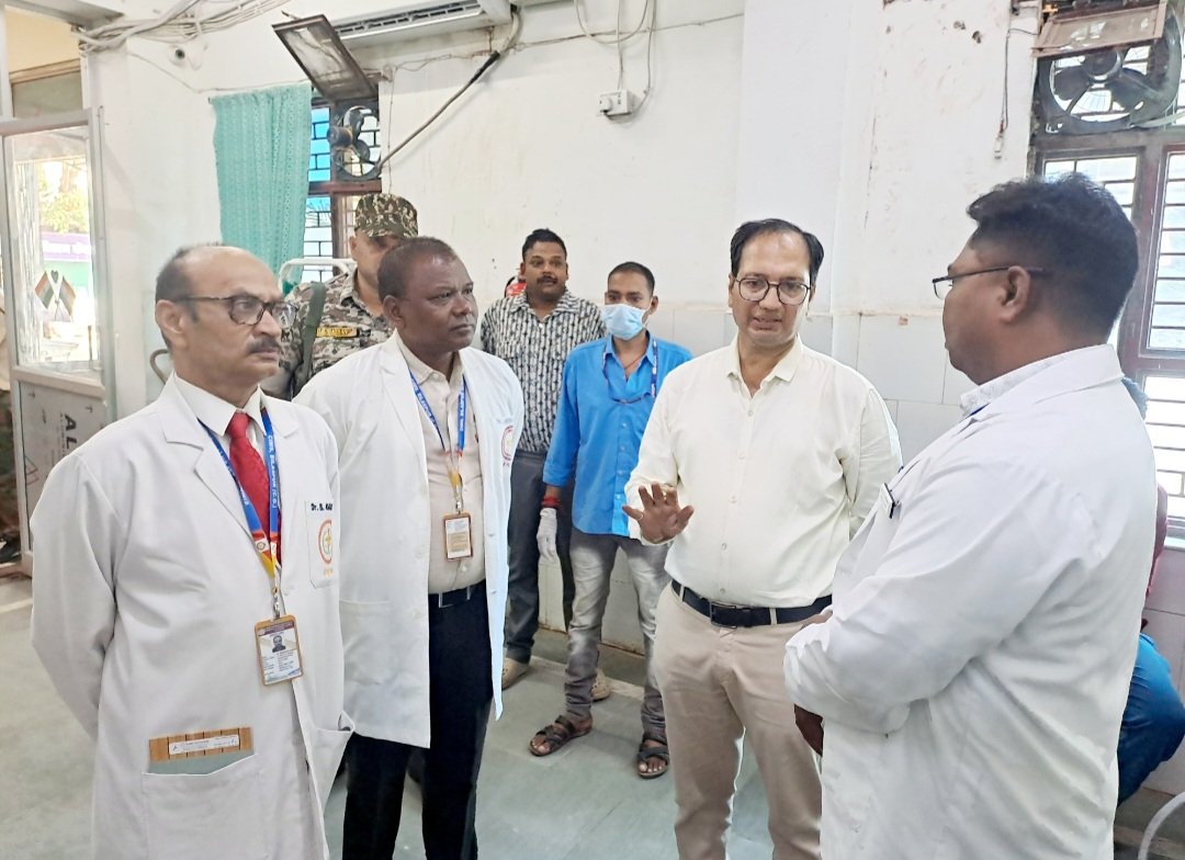 कलेक्टर ने किया सिम्स अस्पताल का निरीक्षण .. Kshiti Technologies कलेक्टर ने किया सिम्स अस्पताल का निरीक्षण .. Kshiti Technologies