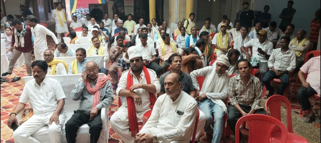 पूर्व कैबिनेट मंत्री राजा सुरेन्द्र बहादुर सिंह को श्रद्धांजलि, सक्ती के हटरी धर्मशाला में हुआ तेरहवीं सभा का आयोजन .. Kshiti Technologies पूर्व कैबिनेट मंत्री राजा सुरेन्द्र बहादुर सिंह को श्रद्धांजलि, सक्ती के हटरी धर्मशाला में हुआ तेरहवीं सभा का आयोजन .. Kshiti Technologies