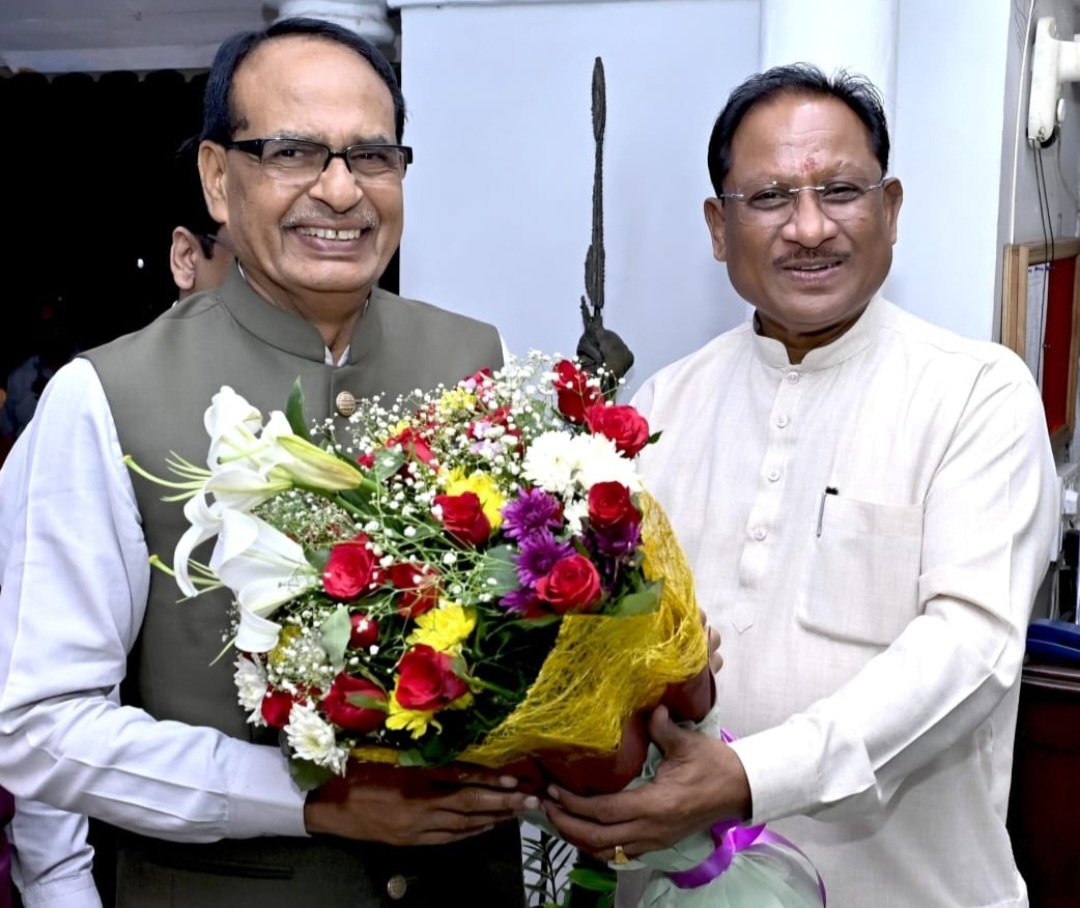 मुख्यमंत्री विष्णुदेव साय से केंद्रीय मंत्री शिवराज सिंह चौहान ने की सौजन्य मुलाकात .. Kshiti Technologies मुख्यमंत्री विष्णुदेव साय से केंद्रीय मंत्री शिवराज सिंह चौहान ने की सौजन्य मुलाकात .. Kshiti Technologies