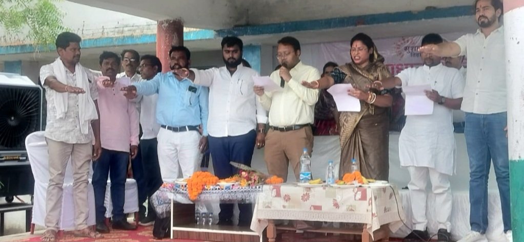 सुशासन तिहार के तहत सक्ती के ग्राम सकरेली बा और हसौद में समाधान शिविर संपन्न .. Kshiti Technologies सुशासन तिहार के तहत सक्ती के ग्राम सकरेली बा और हसौद में समाधान शिविर संपन्न .. Kshiti Technologies
