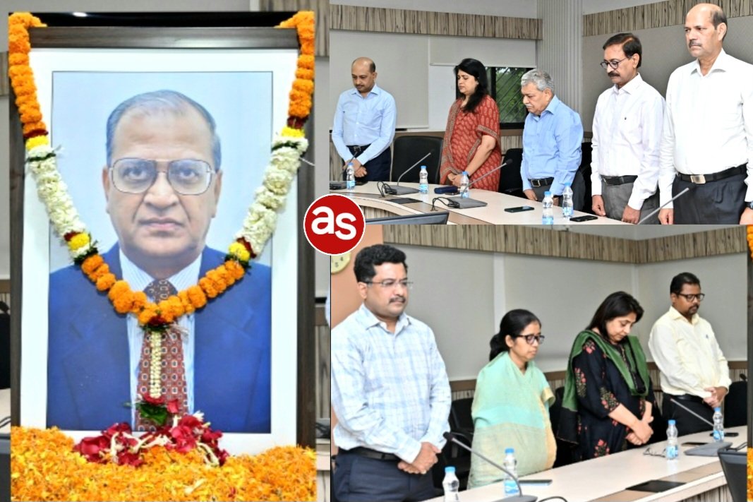 छत्तीसगढ़ के प्रथम मुख्य सचिव श्री अरूण कुमार को मंत्रालय में दी गई श्रद्धांजलि .. Kshiti Technologies
