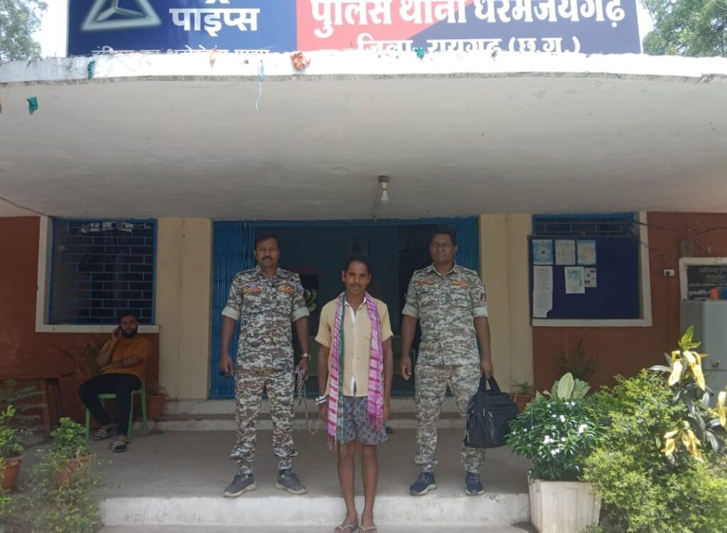 जिलेभर में अवैध शराब कारोबार पर पुलिस का शिकंजा, जूटमिल, पूंजीपथरा, छाल, धरमजयगढ़ में महुआ शराब के साथ आरोपी गिरफ्तार .. Kshiti Technologies जिलेभर में अवैध शराब कारोबार पर पुलिस का शिकंजा, जूटमिल, पूंजीपथरा, छाल, धरमजयगढ़ में महुआ शराब के साथ आरोपी गिरफ्तार .. Kshiti Technologies