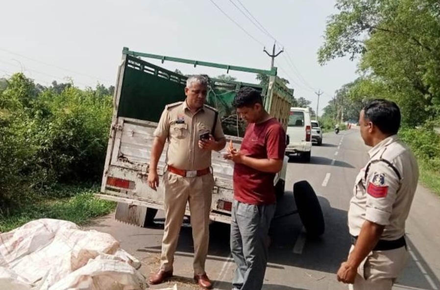 एकताल में मवेशियों की तस्करी करते ओड़िशा के दो मवेशी तस्कर गिरफ्तार, पिकअप वाहन जप्त आरोपियों पर पशु क्रूरता की कार्रवाई .. Kshiti Technologies एकताल में मवेशियों की तस्करी करते ओड़िशा के दो मवेशी तस्कर गिरफ्तार, पिकअप वाहन जप्त आरोपियों पर पशु क्रूरता की कार्रवाई .. Kshiti Technologies