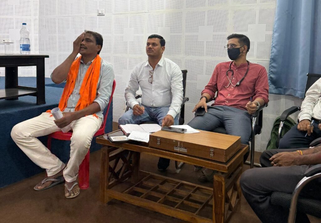 स्कूल वाहनों की चेकिंग एवं वाहन चालकों का नेत्र एवं स्वास्थ्य परीक्षण कैम्प का हुआ आयोजन .. Kshiti Technologies स्कूल वाहनों की चेकिंग एवं वाहन चालकों का नेत्र एवं स्वास्थ्य परीक्षण कैम्प का हुआ आयोजन .. Kshiti Technologies