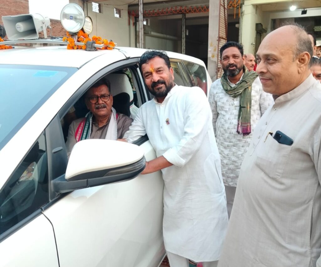 अपने कार्यकर्ता के विवाह समारोह के हल्दी कार्यक्रम में बिना सूचना अचानक पहुंचे डॉ. महंत, परिजनों में खुशी की लहर .. Kshiti Technologies अपने कार्यकर्ता के विवाह समारोह के हल्दी कार्यक्रम में बिना सूचना अचानक पहुंचे डॉ. महंत, परिजनों में खुशी की लहर .. Kshiti Technologies