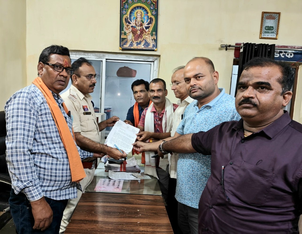 शहर कांग्रेस कमेटी के लेटर हेड में भाजपा पार्षद के फर्जी हस्ताक्षर फर्जी सील लगाकर की गई धोखाधड़ी .. Kshiti Technologies शहर कांग्रेस कमेटी के लेटर हेड में भाजपा पार्षद के फर्जी हस्ताक्षर फर्जी सील लगाकर की गई धोखाधड़ी .. Kshiti Technologies