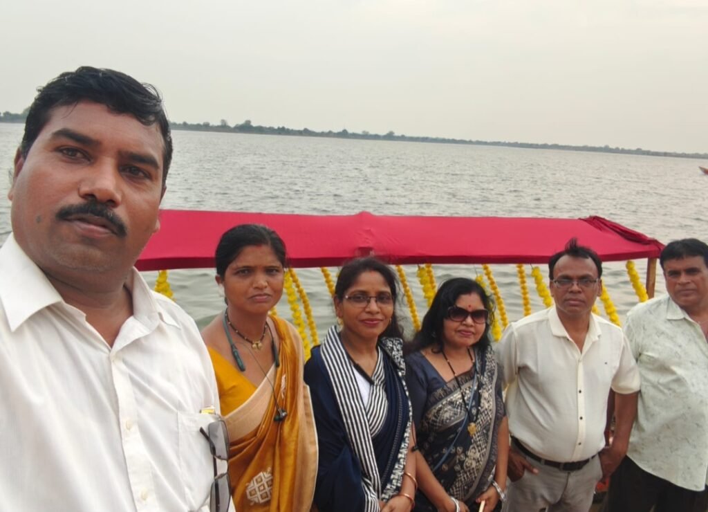 गिरौदपुरी व शिवरीनारायण मंदिर पहुंचे मानवाधिकार आयोग के पदाधिकारी, बाबा गुरू घासीदास की विचारधारा को आत्मसात करने सक्ती जिलाध्यक्ष महेंद्र बरेठ ने की अपील .. Kshiti Technologies गिरौदपुरी व शिवरीनारायण मंदिर पहुंचे मानवाधिकार आयोग के पदाधिकारी, बाबा गुरू घासीदास की विचारधारा को आत्मसात करने सक्ती जिलाध्यक्ष महेंद्र बरेठ ने की अपील .. Kshiti Technologies