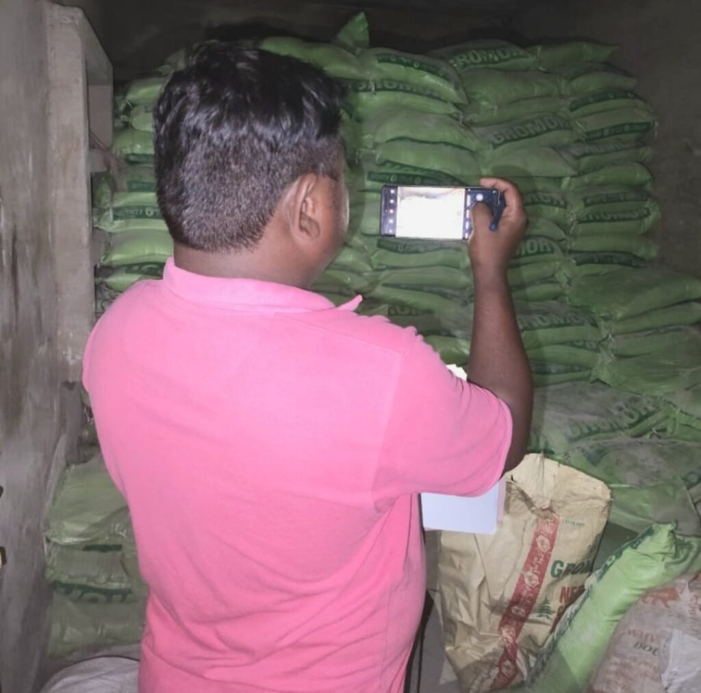 नकली खाद पर नकेल कसने छापामारी प्रारंभ .. Kshiti Technologies नकली खाद पर नकेल कसने छापामारी प्रारंभ .. Kshiti Technologies