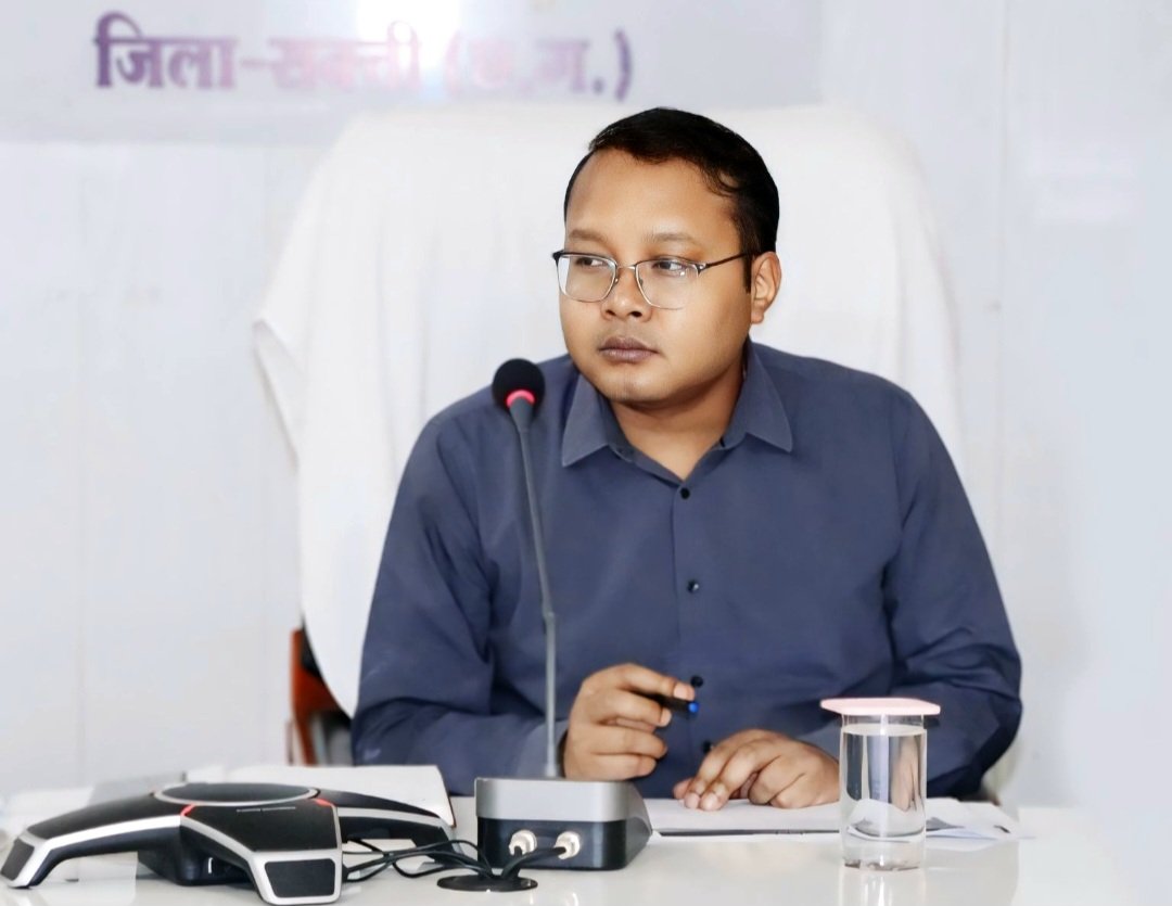 कलेक्टर ने प्रभारी प्रक्षेत्र प्रबंधक को किया निलंबित .. Kshiti Technologies कलेक्टर ने प्रभारी प्रक्षेत्र प्रबंधक को किया निलंबित .. Kshiti Technologies