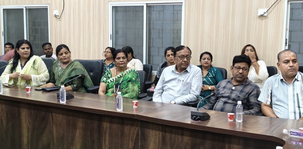 सुरक्षित सुबह" अभियान को लेकर पुलिस कंट्रोल रूम में हुई अहम बैठक में सर्राफा, पेट्रोल पंप एसोसिएशन, एनजीओ प्रतिनिधियों हुये शामिल .. Kshiti Technologies सुरक्षित सुबह" अभियान को लेकर पुलिस कंट्रोल रूम में हुई अहम बैठक में सर्राफा, पेट्रोल पंप एसोसिएशन, एनजीओ प्रतिनिधियों हुये शामिल .. Kshiti Technologies