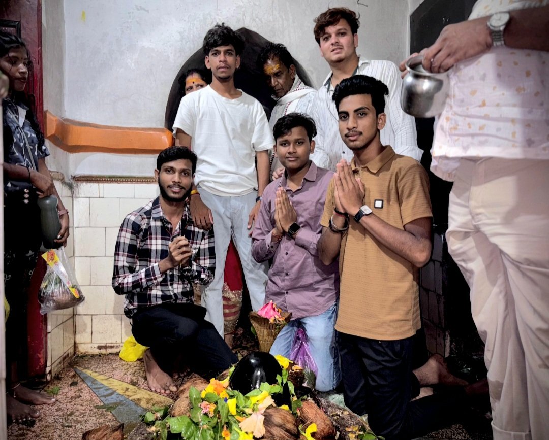 सावन का तीसरा सोमवार : उमड़ा आस्था का जनसैलाब, ‘हर हर महादेव’ के जयकारों से गूंजा बरगढ़ धाम .. Kshiti Technologies सावन का तीसरा सोमवार : उमड़ा आस्था का जनसैलाब, ‘हर हर महादेव’ के जयकारों से गूंजा बरगढ़ धाम .. Kshiti Technologies