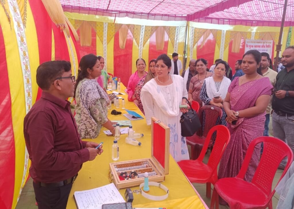 कलेक्टर व जिला पंचायत सीईओ ने किया आयुष्मान आरोग्य मंदिर असोंदा का निरीक्षण .. Kshiti Technologies कलेक्टर व जिला पंचायत सीईओ ने किया आयुष्मान आरोग्य मंदिर असोंदा का निरीक्षण .. Kshiti Technologies