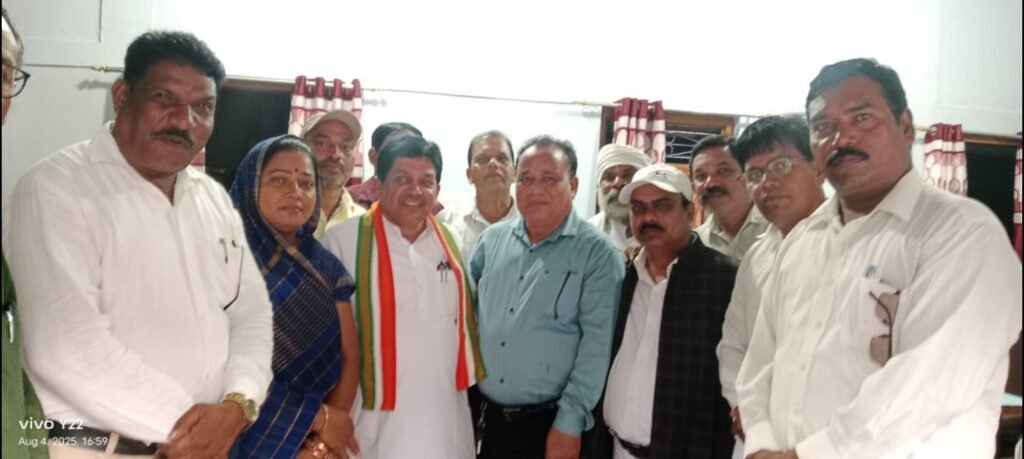 प्रदेश कांग्रेस कमेटी की सचिव एवं कांग्रेस नेत्री सुश्री डॉ. नैन अजगल्ले को श्रद्धांजलि देने जुटे प्रदेशभर के नेता .. Kshiti Technologies प्रदेश कांग्रेस कमेटी की सचिव एवं कांग्रेस नेत्री सुश्री डॉ. नैन अजगल्ले को श्रद्धांजलि देने जुटे प्रदेशभर के नेता .. Kshiti Technologies