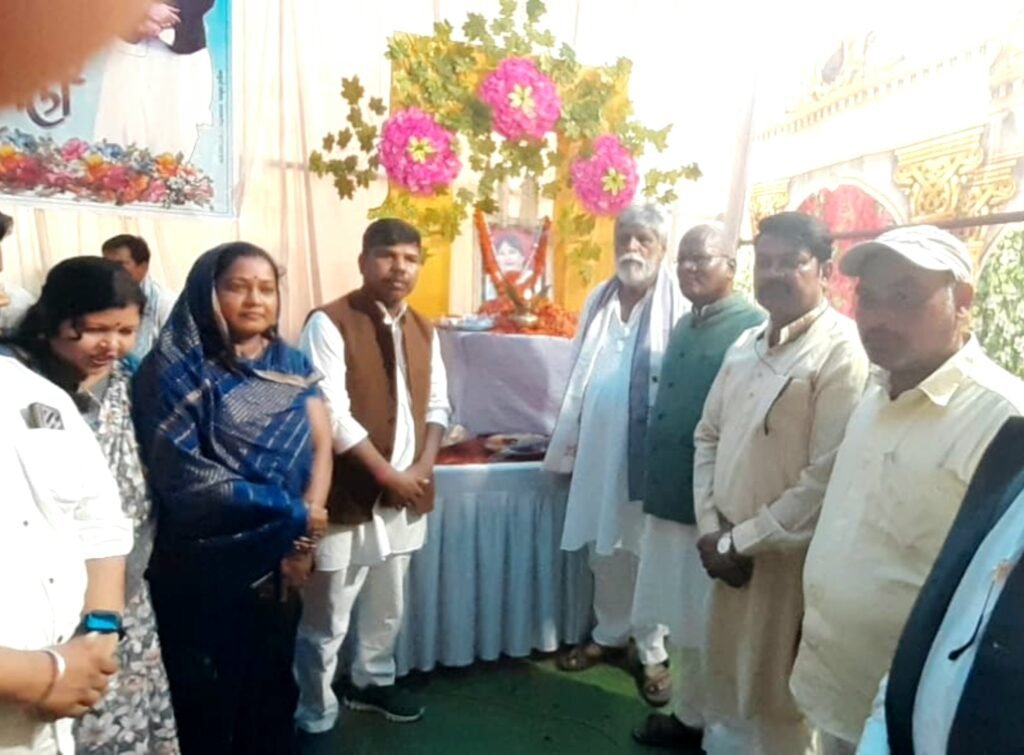 प्रदेश कांग्रेस कमेटी की सचिव एवं कांग्रेस नेत्री सुश्री डॉ. नैन अजगल्ले को श्रद्धांजलि देने जुटे प्रदेशभर के नेता .. Kshiti Technologies प्रदेश कांग्रेस कमेटी की सचिव एवं कांग्रेस नेत्री सुश्री डॉ. नैन अजगल्ले को श्रद्धांजलि देने जुटे प्रदेशभर के नेता .. Kshiti Technologies