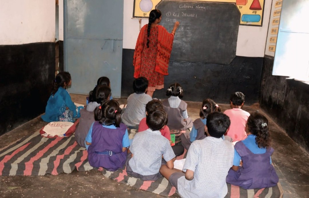 युक्तियुक्तकरण के तहत एकल शिक्षकीय विद्यालय शासकीय नवीन प्राथमिक शाला अड़भार में शिक्षक की हुई नियुक्ति .. Kshiti Technologies युक्तियुक्तकरण के तहत एकल शिक्षकीय विद्यालय शासकीय नवीन प्राथमिक शाला अड़भार में शिक्षक की हुई नियुक्ति .. Kshiti Technologies