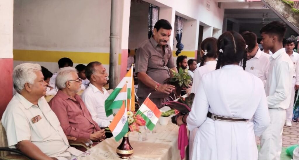 देशभक्ति के रंग में रंगा पाली का सरस्वती शिशु मंदिर उच्चतर माध्यमिक विद्यालय, विद्यार्थियों की प्रस्तुति ने जीता दिल .. Kshiti Technologies