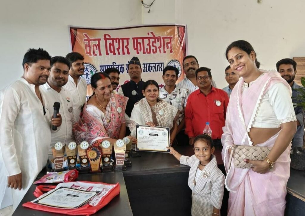 "एक राखी वीर जवानों के नाम" कार्यक्रम में विजयी बच्चों का हुआ सम्मान .. Kshiti Technologies "एक राखी वीर जवानों के नाम" कार्यक्रम में विजयी बच्चों का हुआ सम्मान .. Kshiti Technologies