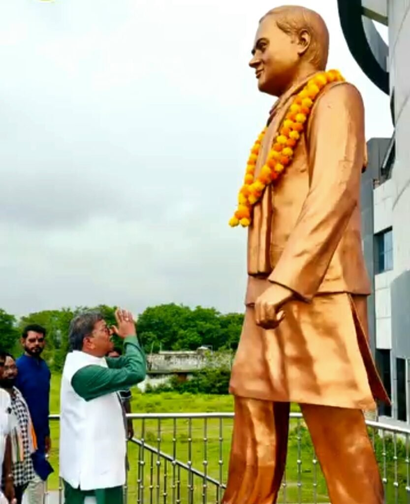 कोरबा मे पूर्व प्रधानमंत्री स्व. राजीव गांधी की 81वीं जयंती पर सद्भावना दिवस का आयोजन .. Kshiti Technologies