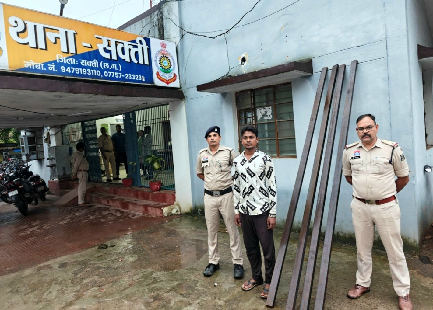 सक्ती पुलिस की बड़ी कार्यवाही : चोरी का माल खरीदने वाला आरोपी जेडी को किया गिरफ्तार .. Kshiti Technologies