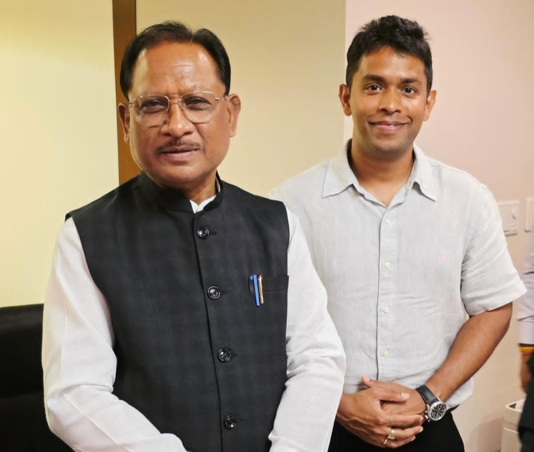 बस्तर के होनहार अविनाश तिवारी से टोक्यो में मिले मुख्यमंत्री विष्णुदेव साय : छत्तीसगढ़ में उद्योग स्थापना को लेकर हुई सकारात्मक चर्चा .. Kshiti Technologies