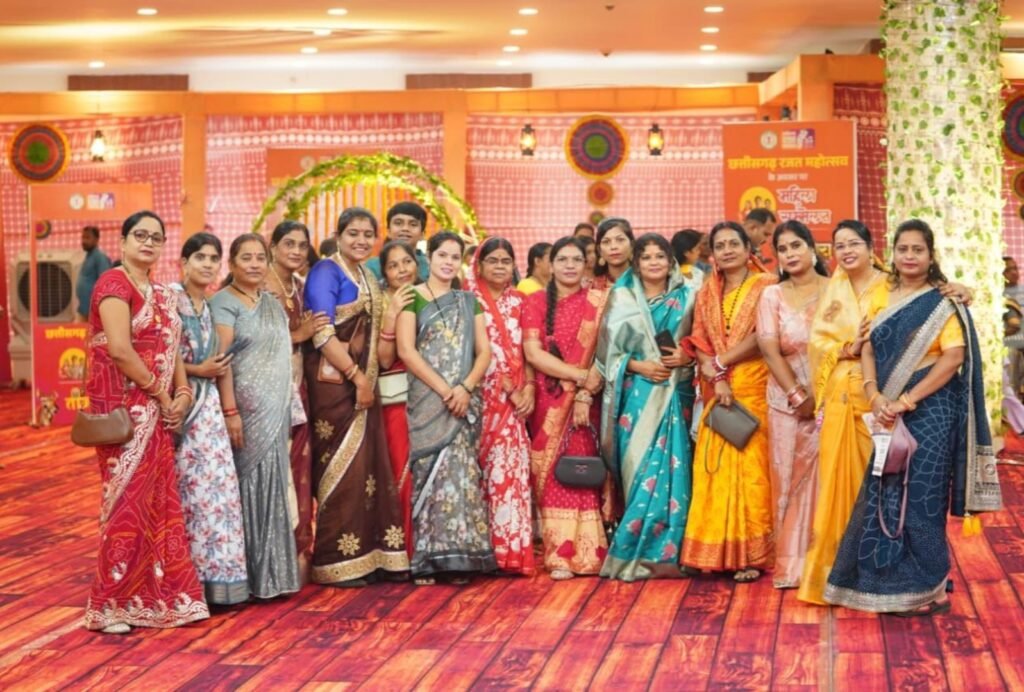 छत्तीसगढ़ रजत महोत्सव: महिला सम्मेलन एवं तीजा-पोरा महोत्सव का भव्य आयोजन .. Kshiti Technologies