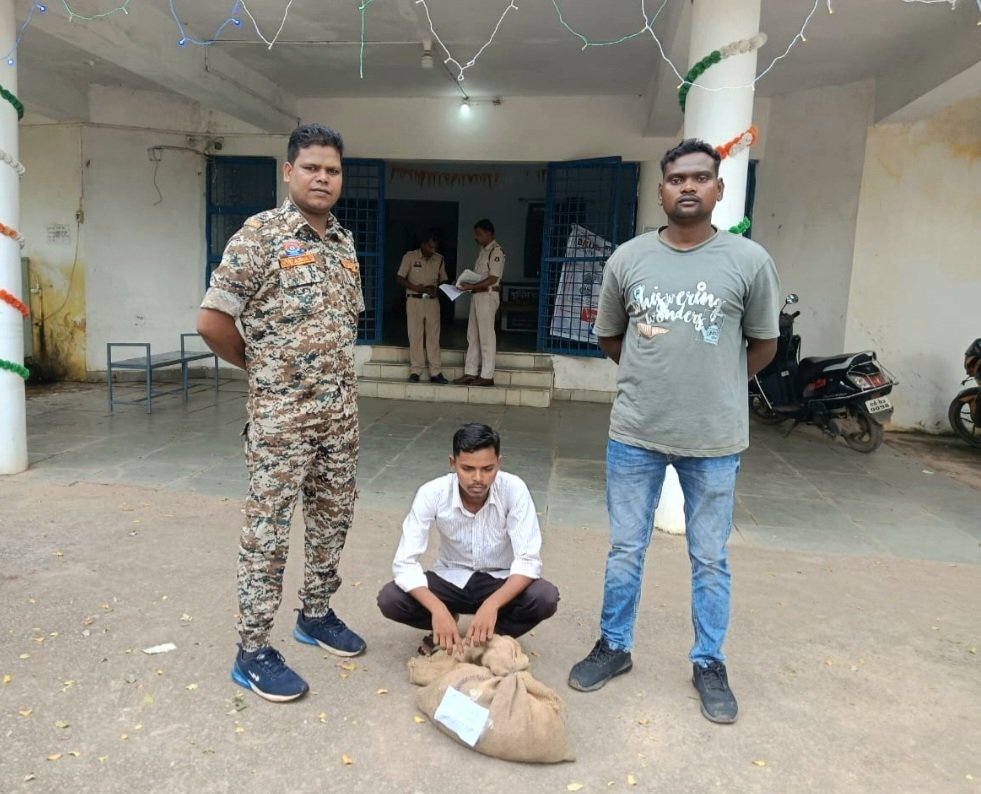 48 पाऊच ओड़िशा ब्रॉड अवैध महुआ शराब के साथ युवक गिरफ्तार .. Kshiti Technologies