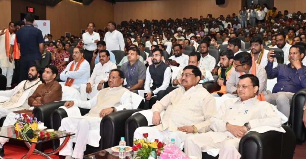 ‘मन की बात’ की 125वीं कड़ी का मुख्यमंत्री विष्णु देव साय सहित मंत्रियों और नागरिकों ने किया श्रवण .. Kshiti Technologies