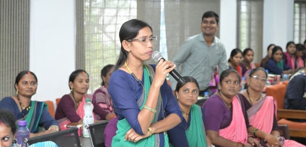 ग्रामीण महिलाओं के सशक्तिकरण की दिशा में नई पहल- ‘दीदी के गोठ’ रेडियो कार्यक्रम का हुआ शुभारंभ .. Kshiti Technologies