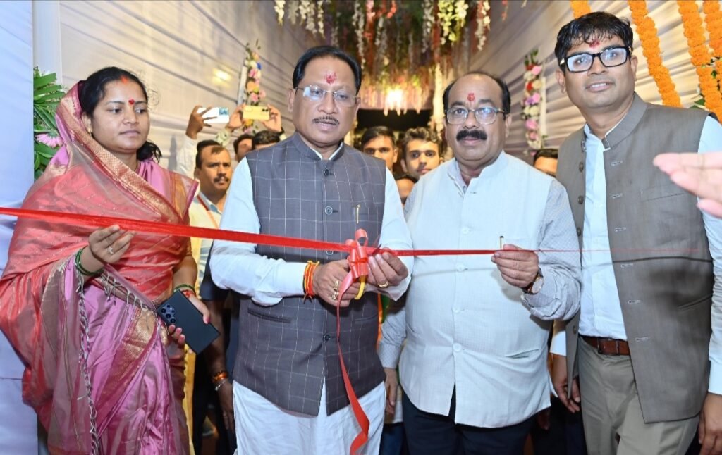 मुख्यमंत्री विष्णु देव साय ने रायगढ़ जिले के ग्राम गढ़ उमरिया में नवगुरुकुल का किया शुभारंभ .. Kshiti Technologies मुख्यमंत्री विष्णु देव साय ने रायगढ़ जिले के ग्राम गढ़ उमरिया में नवगुरुकुल का किया शुभारंभ .. Kshiti Technologies