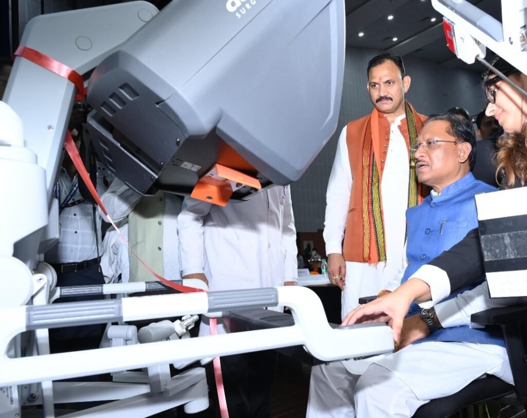 रोबोटिक सर्जरी छत्तीसगढ़ में चिकित्सा सुविधाओं के विकास में एक नया आयाम : मुख्यमंत्री विष्णु देव साय .. Kshiti Technologies रोबोटिक सर्जरी छत्तीसगढ़ में चिकित्सा सुविधाओं के विकास में एक नया आयाम : मुख्यमंत्री विष्णु देव साय .. Kshiti Technologies