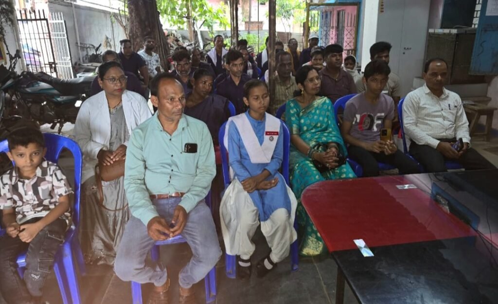 छाल और जूटमिल पुलिस ने शिक्षकों, छात्रों और समाजसेवियों को किया सम्मानित .. Kshiti Technologies