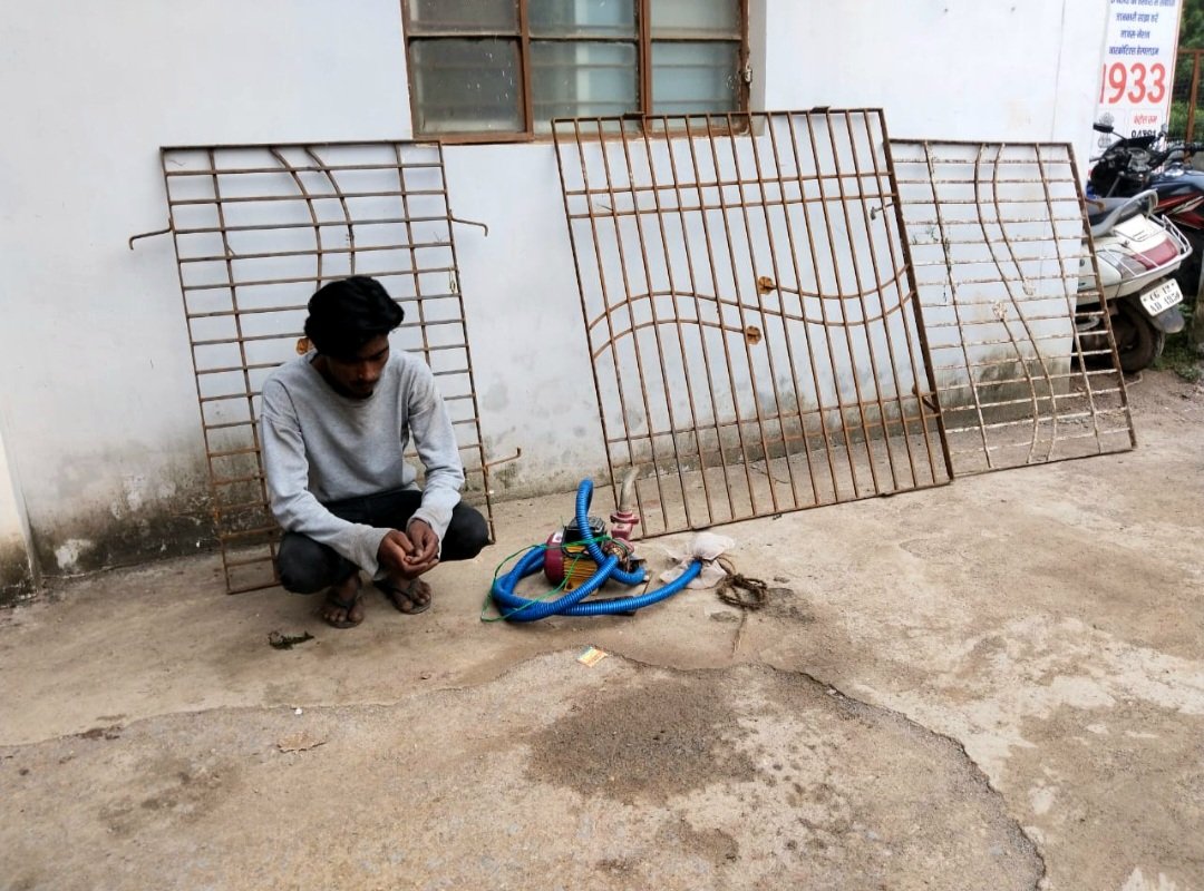 सक्ती पुलिस की बड़ी कार्रवाई: निर्माणाधीन मकान से चोरी करने वाला आरोपी गिरफ्तार, दो विधि से संघर्षरत बालक भी संलिप्त .. Kshiti Technologies