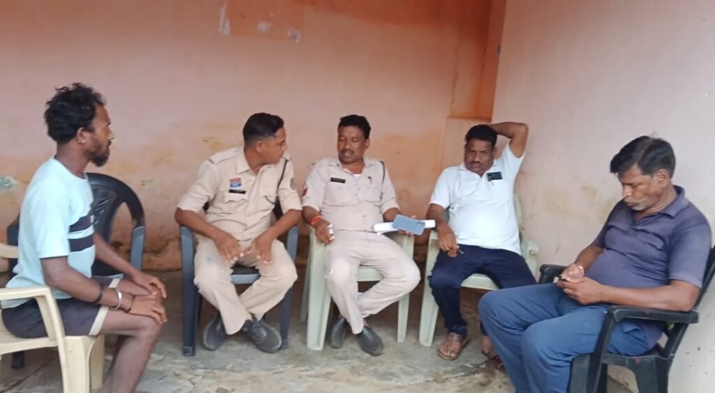 मुक्तिधाम से अस्थि चोरी: करौवाडीह गांव में सनसनी और आक्रोश .. Kshiti Technologies मुक्तिधाम से अस्थि चोरी: करौवाडीह गांव में सनसनी और आक्रोश .. Kshiti Technologies