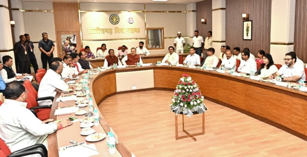 प्रधानमंत्री नरेन्द्र मोदी के छत्तीसगढ़ आगमन की तैयारियों को लेकर उच्च स्तरीय बैठक सम्पन्न .. Kshiti Technologies