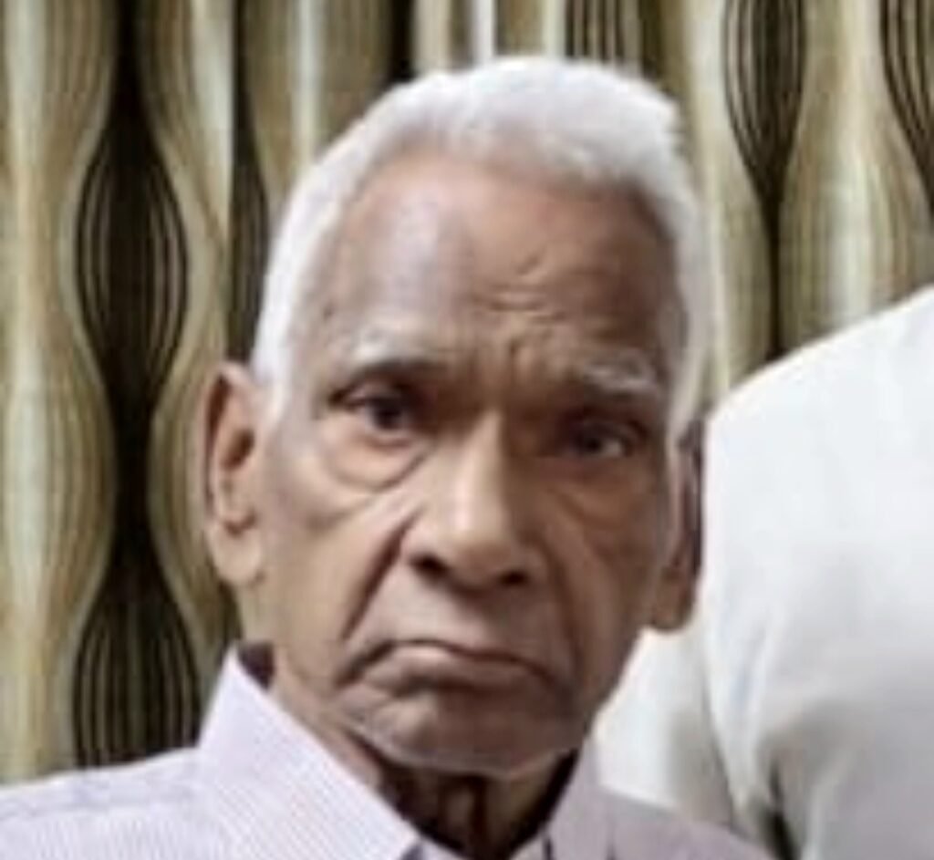 नेता प्रतिपक्ष डॉ. महंत के जीजाजी एवं वेद प्रकाश महंत के पिता जी सेवानिवृत्त शिक्षक स्व. बुधराम महंत का निधन, चाम्पा में हुआ अंतिम संस्कार .. Kshiti Technologies नेता प्रतिपक्ष डॉ. महंत के जीजाजी एवं वेद प्रकाश महंत के पिता जी सेवानिवृत्त शिक्षक स्व. बुधराम महंत का निधन, चाम्पा में हुआ अंतिम संस्कार .. Kshiti Technologies